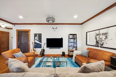 215 W Norma St unit 301, Houston, TX 77009 - photo 2