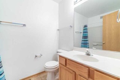 247 W Washington St unit 3265, Oswego, IL 60543 - photo 5