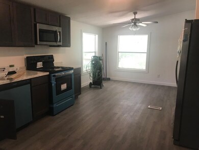 Kitchen/Dining Area