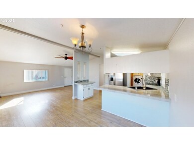 97940 W Benham Ln unit 17, Brookings, OR 97415 - photo 7