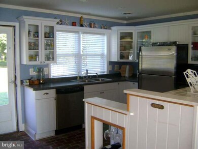 46811 Edwards Ln, Drayden, MD 20630 - photo 5