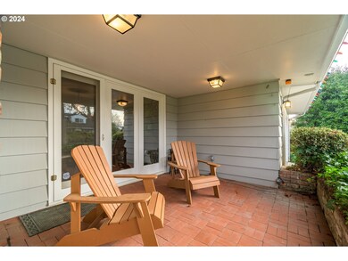 2185 Oakmont Way, Eugene, OR 97401 - photo 5