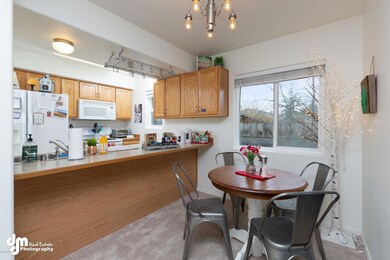 Dining Area 20190417-DW-46365-FULL