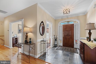 253 Carriage Chase Cir, Warrenton, VA 20186 - photo 4