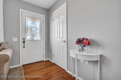 61 S Chestnut Ave, Whiting, NJ 08759 - photo 4