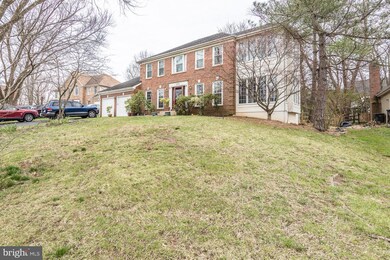 6186 Snowhill Ct, Centreville, VA 20120 - photo 2