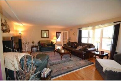 113 Photine Dr, Lowell, MA 01854 - photo 4