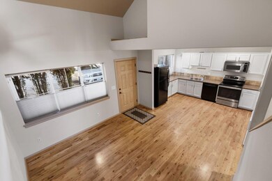 1945 NW Monterey Pines Dr unit 4, Bend, OR 97701 - photo 6