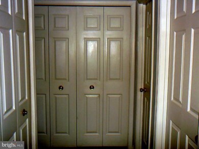 1120 Huntmaster Terrace NE unit 302, Leesburg, VA 20176 - photo 7