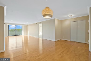 Regency unit 1720, McLean, VA 22102 - photo 3