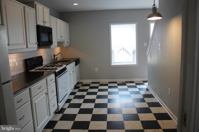 101 Middlesex St, Gloucester City, NJ 08030 - photo 4