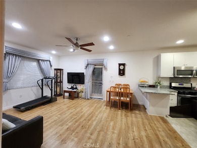 411 S Anaheim Blvd unit 1, Anaheim, CA 92805 - photo 2