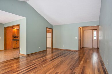 56830 Weymouth Ln, Elkhart, IN 46516 - photo 7