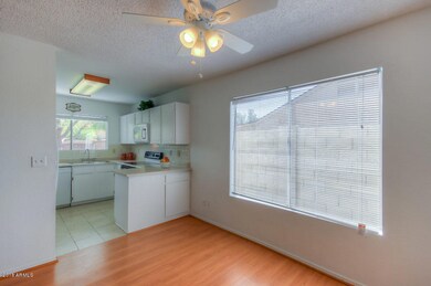 Kitchen (6)-SMALL