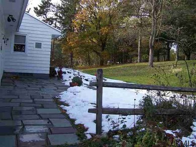 15 Scott Dr, Troy, NY 12180 - photo 3