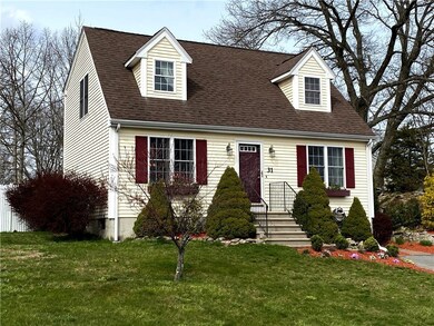 31 Edgewood Ave, Woonsocket, RI 02895 - photo 2