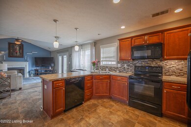 7312 Quindero Run Rd, Louisville, KY 40228 - photo 7