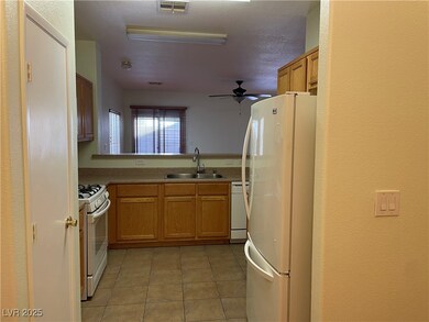 5511 Jackpot Winner Ln unit 103, Las Vegas, NV 89122 - photo 6