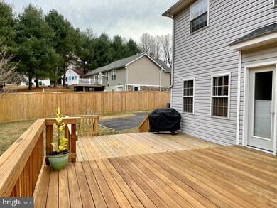 1725 Lottie Fowler Rd, Prince Frederick, MD 20678 - photo 2