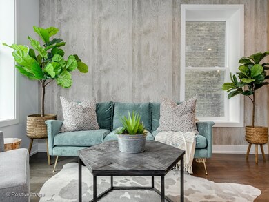 1815 W Augusta Blvd, Chicago, IL 60622 - photo 3