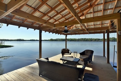 1300 River Pointe Dr, Albany, GA 31701 - photo 4