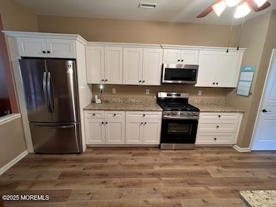 Kitchen Side