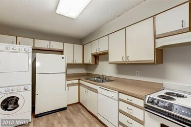 15101 Interlachen Dr unit 705, Silver Spring, MD 20906 - photo 7