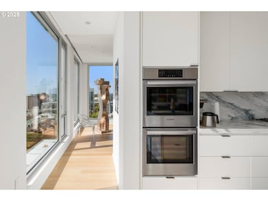 937 Condominiums unit 1630, Portland, OR 97209 - photo 6