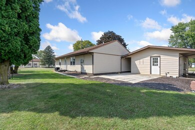 208 E Columbia St, Andrews, IN 46702 - photo 6