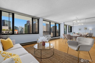 Royal Crest unit 2505, Seattle, WA 98121 - photo 7