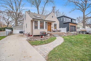 1033 Butternut Ave, Royal Oak, MI 48073 - photo 3