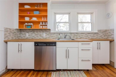 8 Somerset Ave, Old Orchard Beach, ME 04064 - photo 4