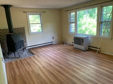 115 Chase Rd, Londonderry, NH 03053 - photo 5