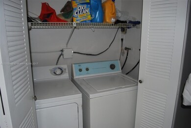 2229 W 53rd Place unit 2229, Hialeah, FL 33016 - photo 7