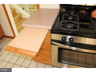 530 Howard Rd, Cherry Hill, NJ 08034 - photo 6