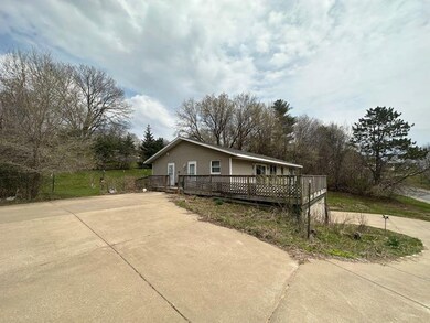 1209 17th Ave E, Menomonie, WI 54751 - photo 2