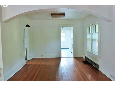 1584 Walnut St, Eugene, OR 97403 - photo 7