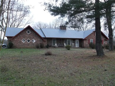 617 Boyles Dr, Asheboro, NC 27205 - photo 3