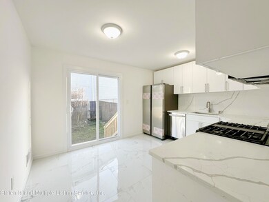 31 Scenic Ln, Staten Island, NY 10304 - photo 7