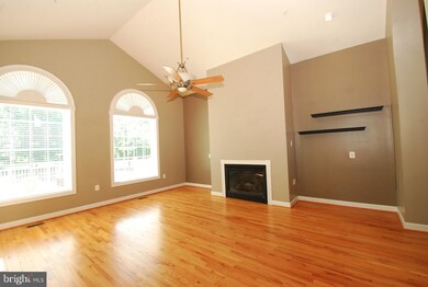 9643 Watkins Rd, Gaithersburg, MD 20882 - photo 4