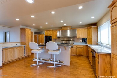 8 Kitchen