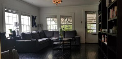 Spacious living room