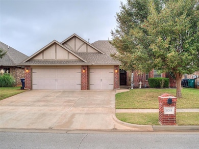 18304 Haslemere Ln, Edmond, OK 73012 - photo 2