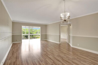 Living/Dining Area