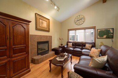 7751 Lars Cir-9