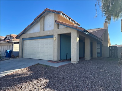 377 Tobler Dr, Las Vegas, NV 89145 - photo 3