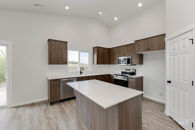 18119 N Lion Head Ave, Nampa, ID 83687 - photo 4