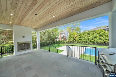 16 Donnybrook Dr, Demarest, NJ 07627 - photo 5