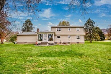 11 Fernwood Dr, Wilbraham, MA 01095 - photo 3