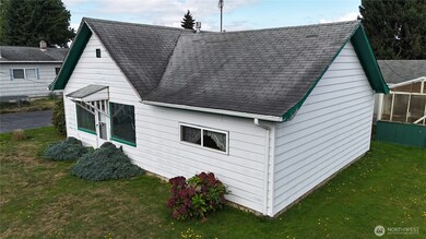 832 Alexander St, Sedro Woolley, WA 98284 - photo 5